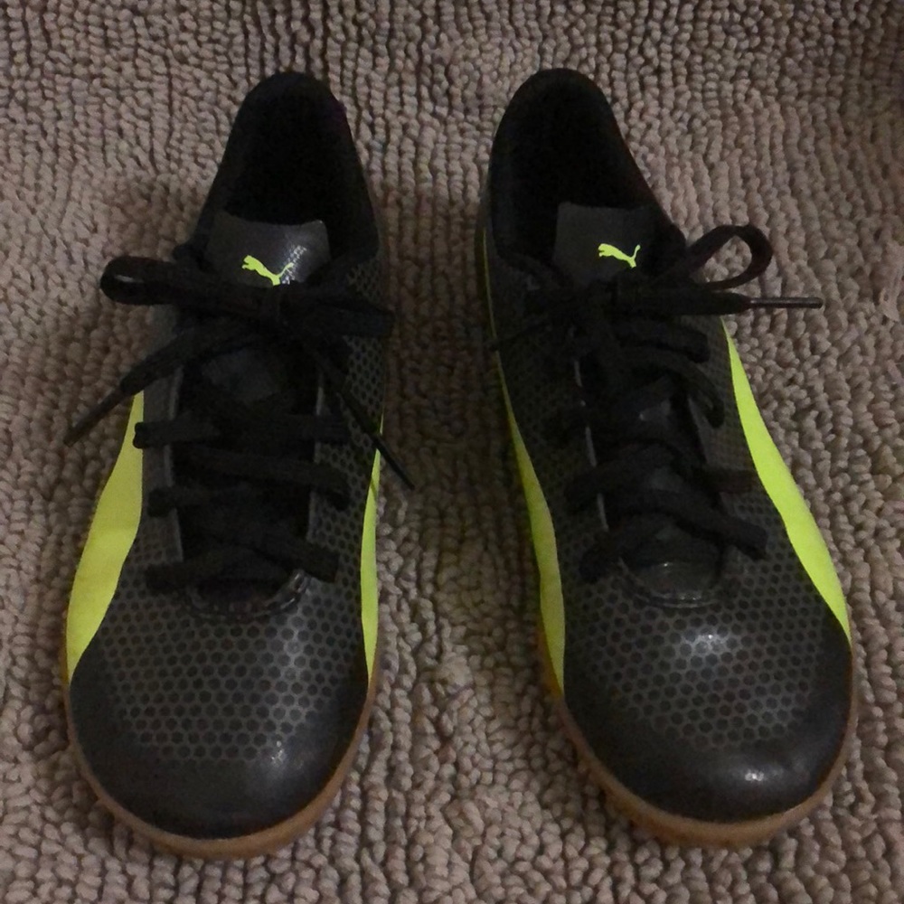 Puma shoes